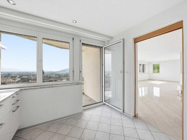 3.5 Zimmer Wohnung inkl. zwei Tiefgaragenparkplätzen