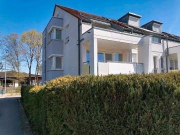 3,5 Zimmer Wohnung, Loggia, Balkon, Tiefgaragenstellpl EBK