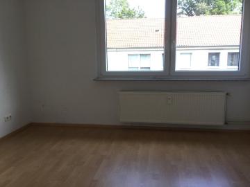 3,5 Zimmer Wohnung, moderne Ausstattung und Balkon