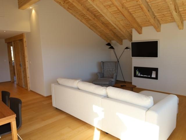 3,5 Zimmer Wohnung mit Aussicht und Balkon