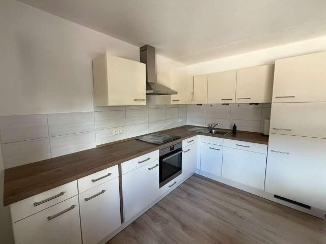 3,5 Zimmer Wohnung mit Balkon