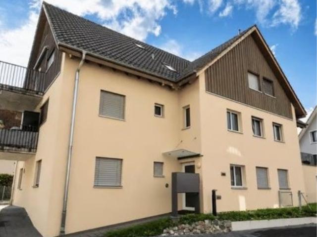 3,5 Zimmer Wohnung mit Balkon