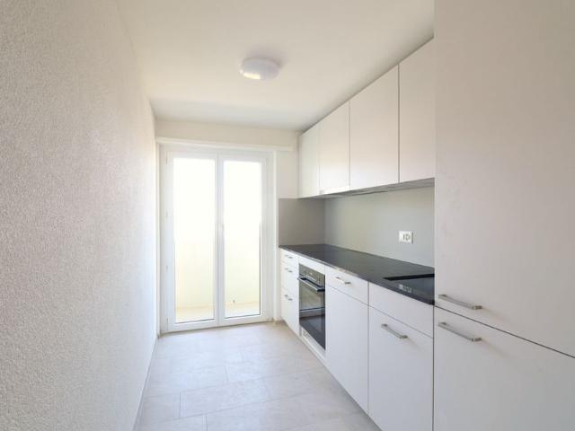 3.5 Zimmer Wohnung mit Balkon