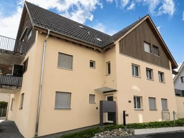 3,5 Zimmer Wohnung mit Balkon