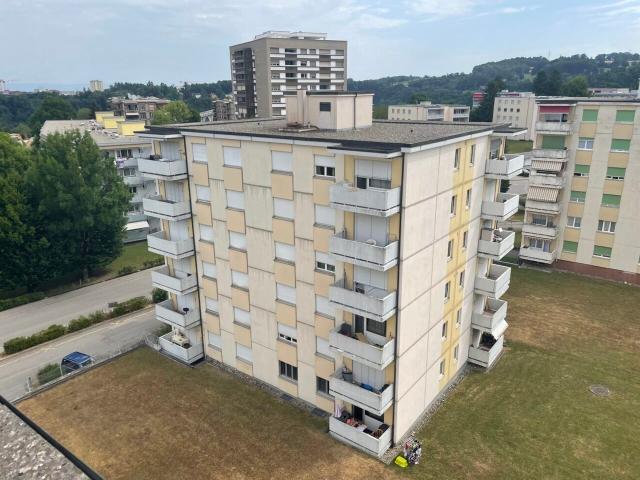 3.5 Zimmer Wohnung mit Balkon