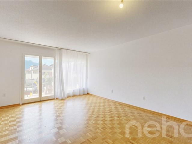 3,5 Zimmer Wohnung mit Balkon Mietinvestitionen, Chernex