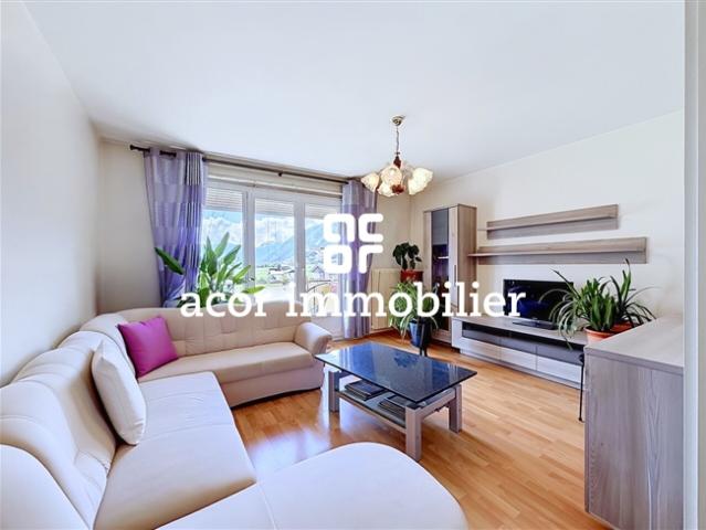 3.5 Zimmer Wohnung mit Doppelbalkon in St Pierre de Clages