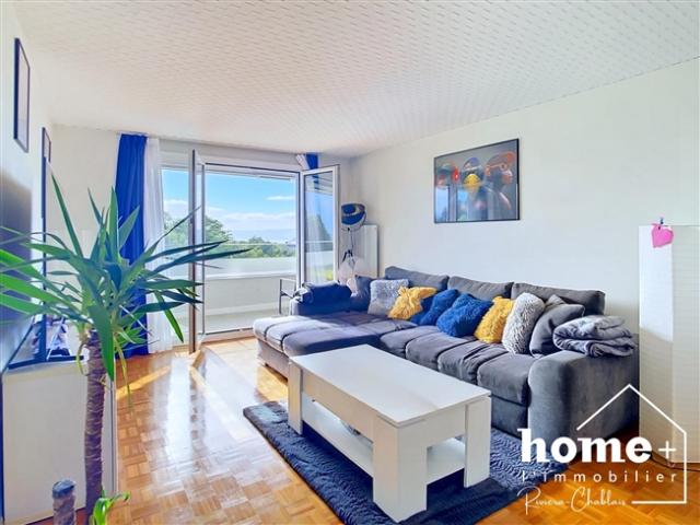 3,5 Zimmer Wohnung mit großem Balkon und offenem Blick