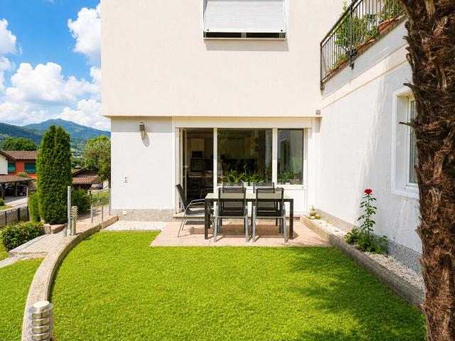 3,5 ZIMMER WOHNUNG MIT GROSSEM GARTEN IN DAVESCO