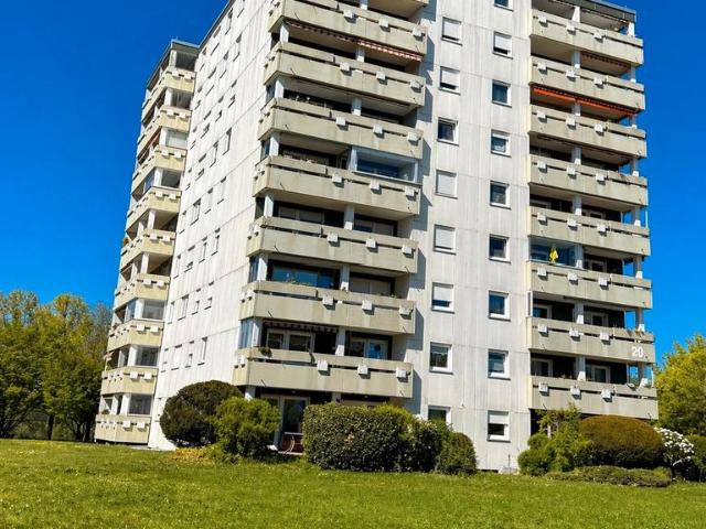 3,5 Zimmer Wohnung mit Hohentwielblick, Aufzug & Tiefgarage