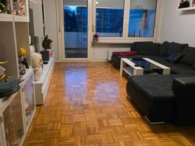 3,5 Zimmer Wohnung mit TG Stellplatz,Balkon in Stuttgart Giebel