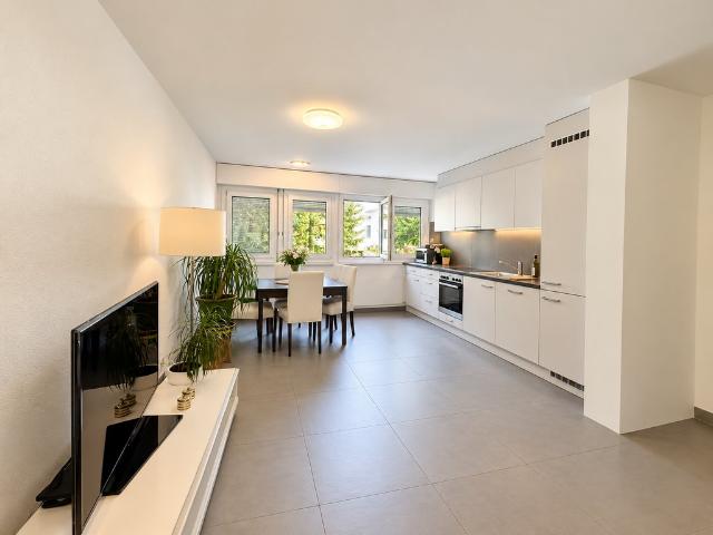 3,5 Zimmer Wohnung zur Miete mit Umkleideraum im 2. Stock