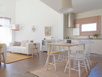 3.5 Zimmer, 140 m², 1. Stock