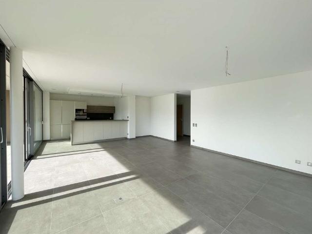 3.5 Zimmer, 150 m², 1. Stock