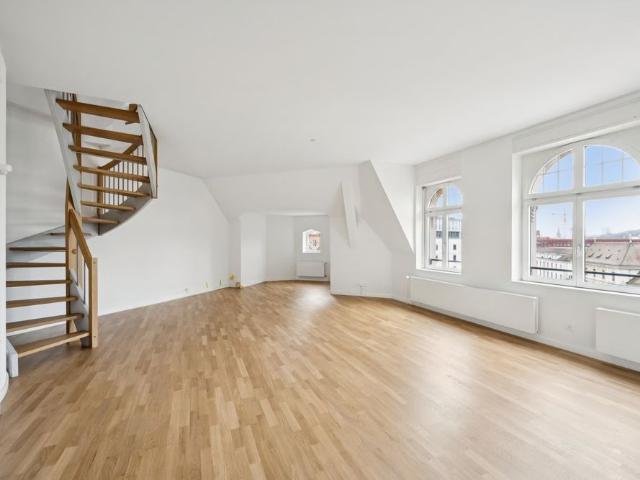 3.5 Zimmer, 154 m², 4. Stock