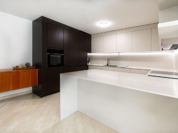 3.5 Zimmer, 158 m²
