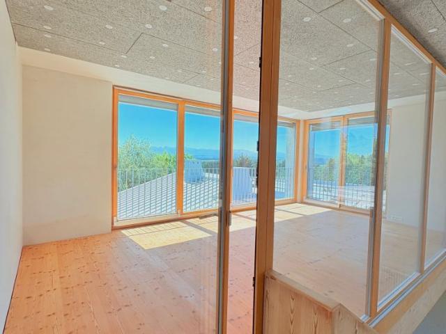 3.5 Zimmer, 190 m²