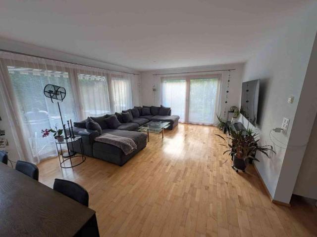 3.5 Zimmer, 103 m², EG
