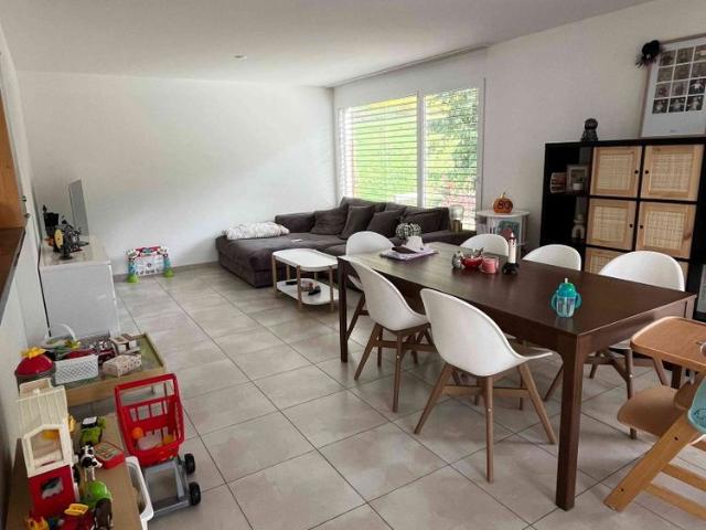 3.5 Zimmer, 100 m², EG