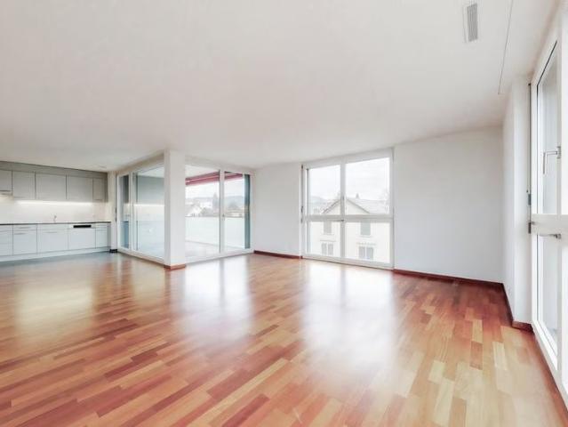 3.5 Zimmer, 102 m², 5. Stock
