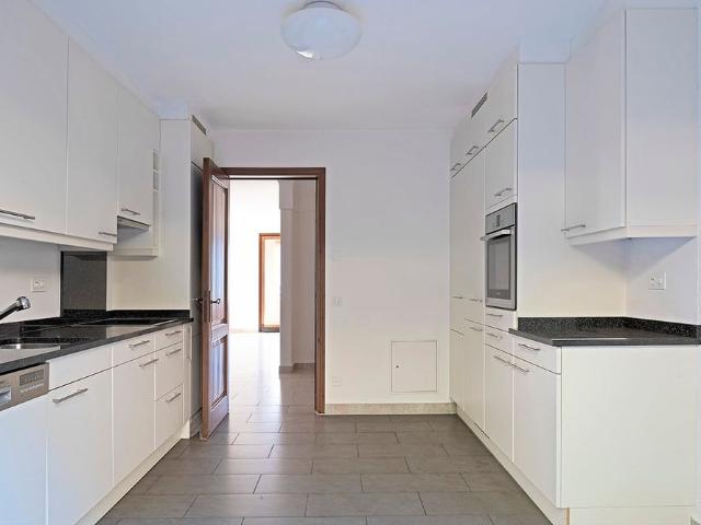 3.5 Zimmer, 107 m², EG
