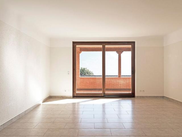 3.5 Zimmer, 107 m², EG
