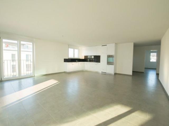 3.5 Zimmer, 105 m², EG