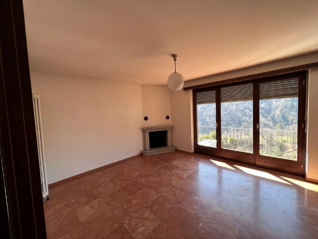 3.5 Zimmer, 110 m², 1. Stock
