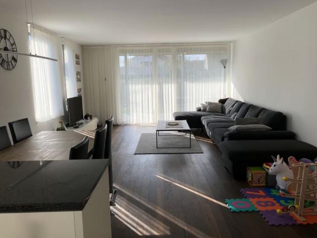 3.5 Zimmer, 111 m², EG