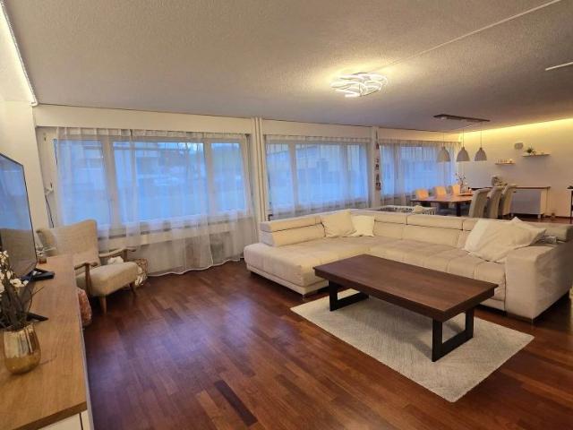 3.5 Zimmer, 117 m², EG