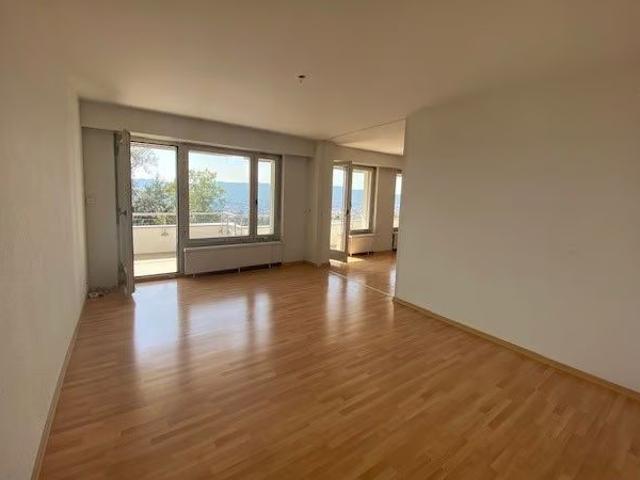 3.5 Zimmer, 120 m², EG