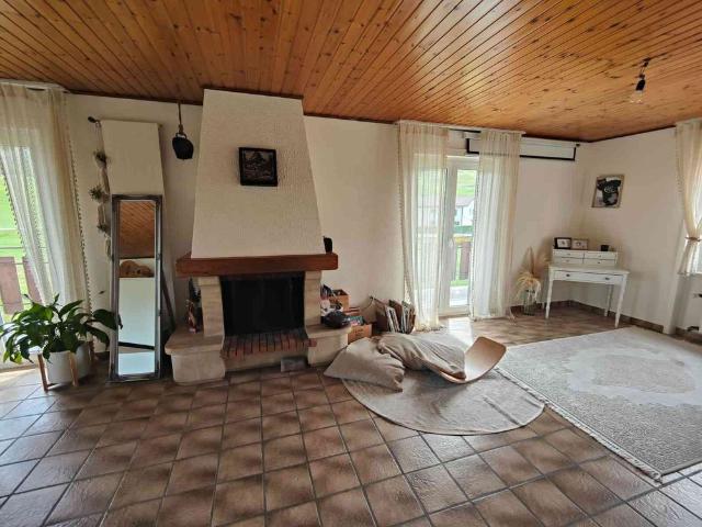 3.5 Zimmer, 120 m², EG