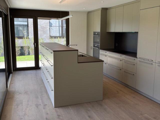 3.5 Zimmer, 127 m², EG