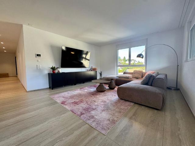 3.5 Zimmer, 126 m², 2. Stock