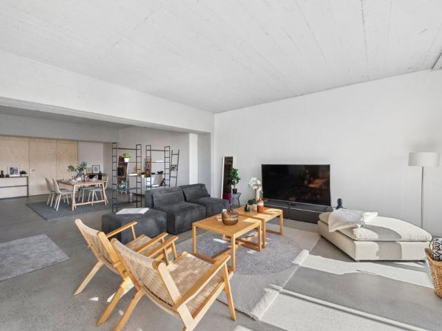 3.5 Zimmer, 129 m², 1. Stock
