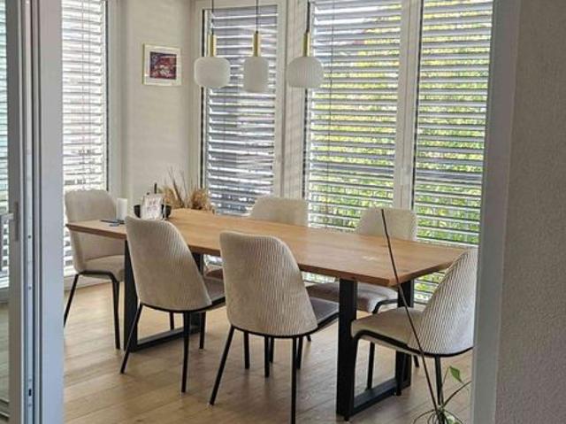 3.5 Zimmer, 130 m², 1. Stock