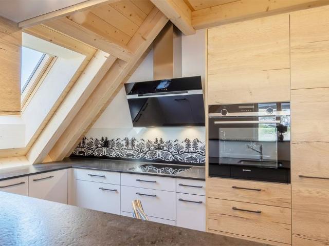 3.5 Zimmer, 130 m², 2. Stock