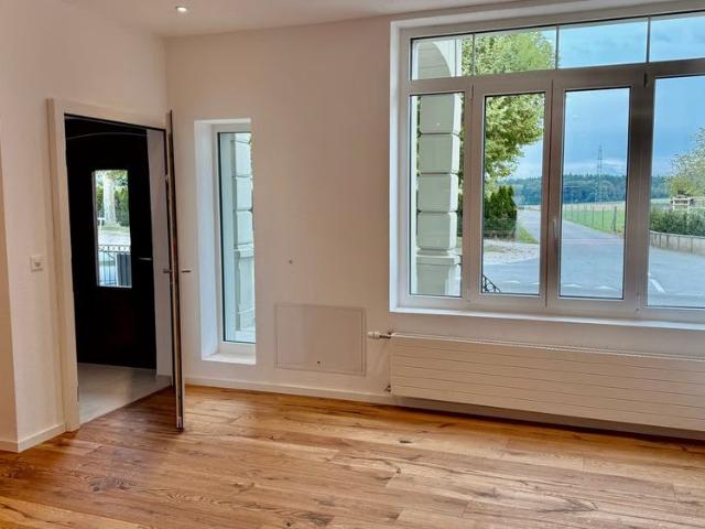 3.5 Zimmer, 136 m², EG