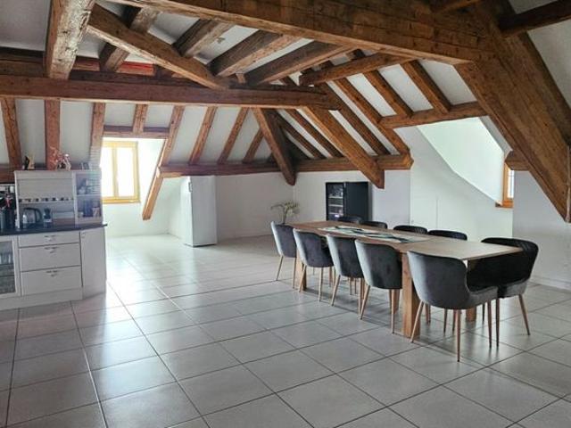 3.5 Zimmer, 220 m²