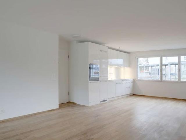 3.5 Zimmer, 74 m², EG