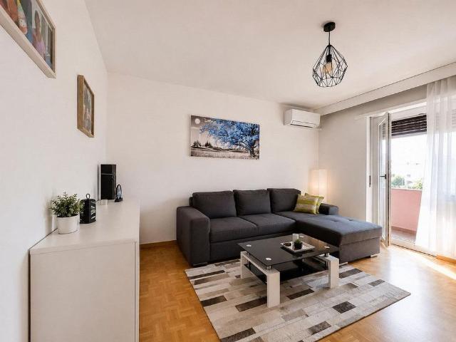 3.5 Zimmer, 75 m², 1. Stock
