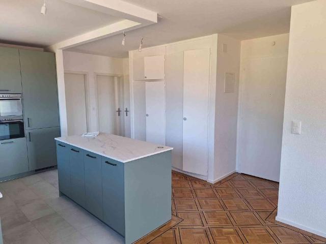 3.5 Zimmer, 75 m², 1. Stock