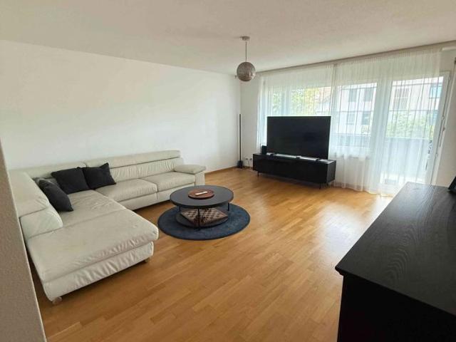 3.5 Zimmer, 75 m², 1. Stock