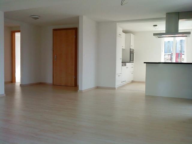 3.5 Zimmer, 75 m², 2. Stock