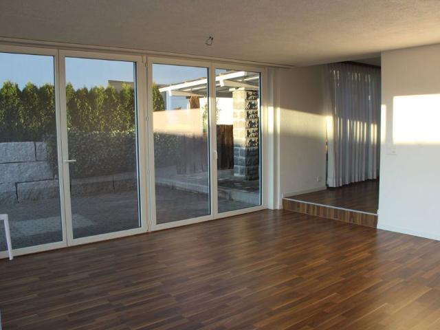 3.5 Zimmer, 76 m², EG