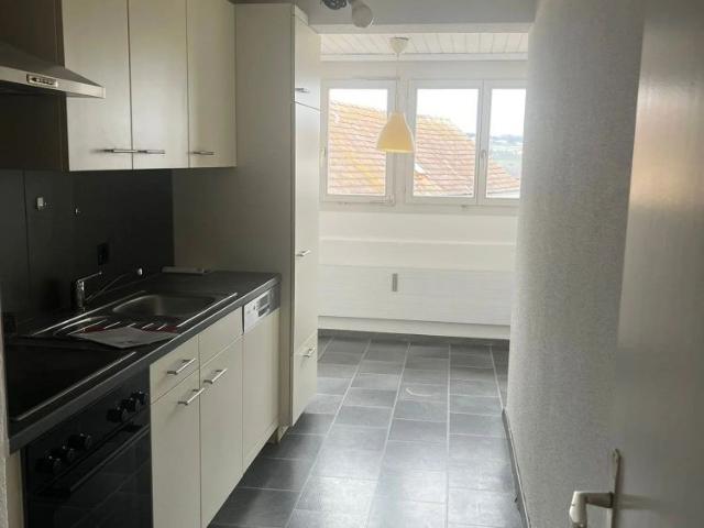 3.5 Zimmer, 77 m², 3. Stock