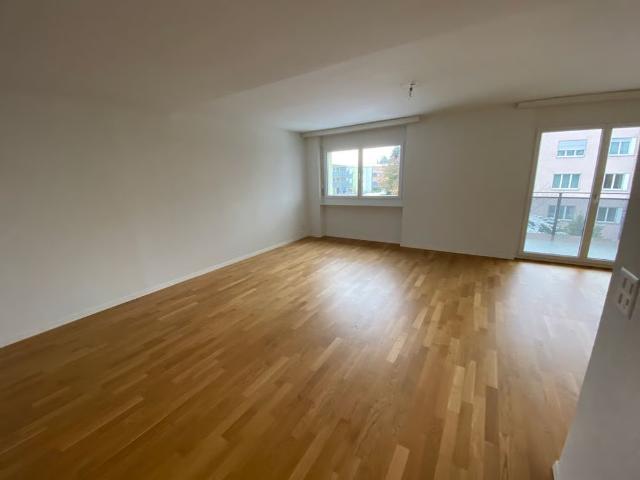 3.5 Zimmer, 77 m², 1. Stock