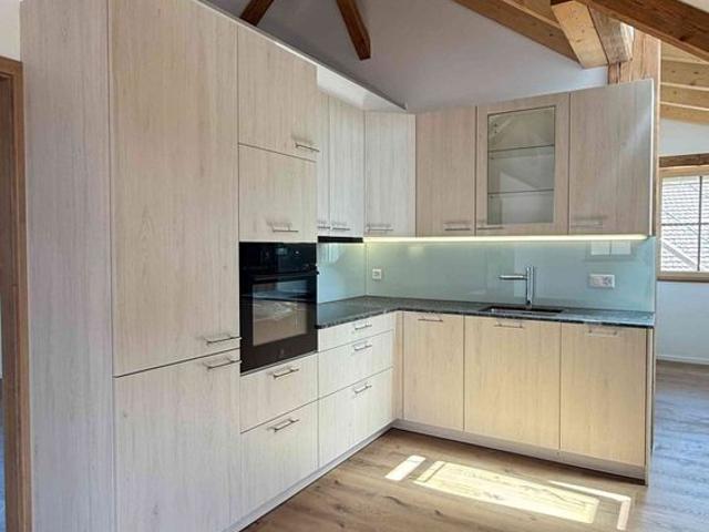 3.5 Zimmer, 77 m², 2. Stock