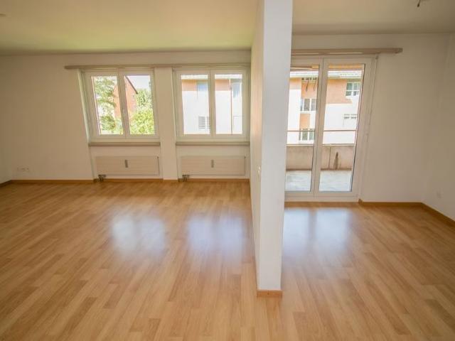 3.5 Zimmer, 77 m², 2. Stock