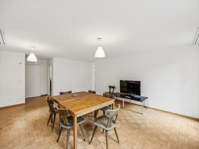 3.5 Zimmer, 77 m², 2. Stock